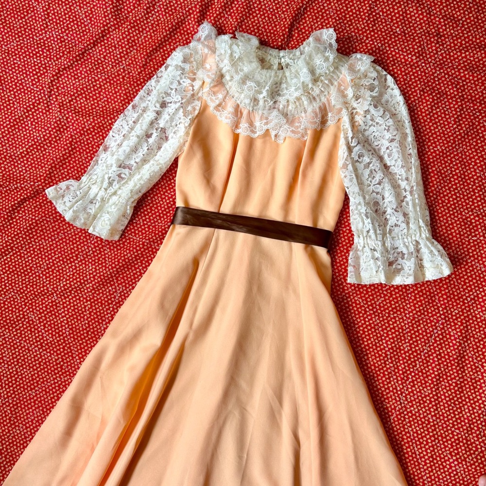 Vintage 1970s Peach Maxi Dress Lace Ruffle Collar Long Sleeve prairie dress